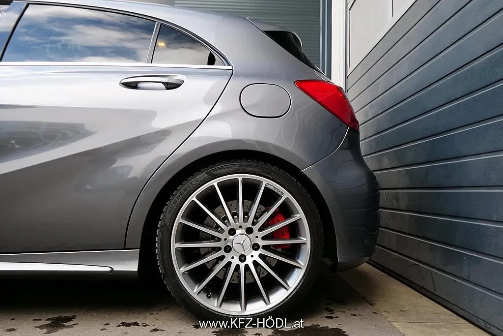 Mercedes-Benz A 45 AMG 4MATIC Aut. Image 8